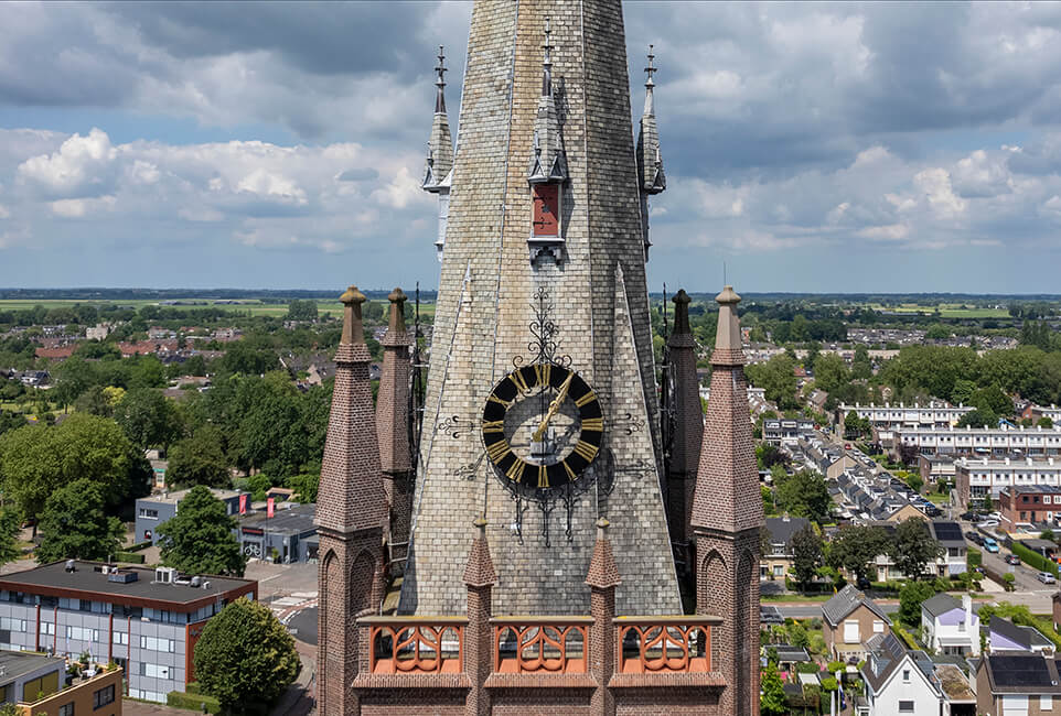 Gerestaureerde uurwerken Nicolaas Basiliek Ijsselstein i.o.v. Jurriëns B.V.